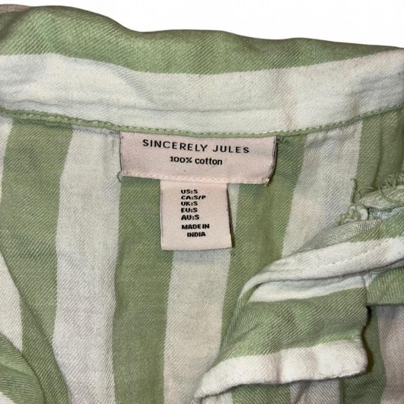 100% cotton shirt Sincerely Jules Green and White Striped size small - Picture 2 of 3